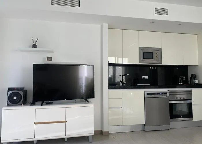 Punta Prima 3 Bedrooms And Solarium Sea View Villa Torrevieja