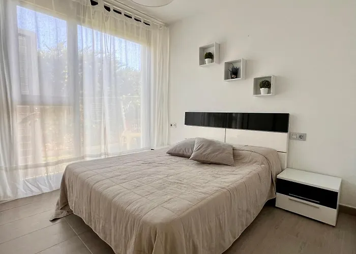 Punta Prima 3 Bedrooms And Solarium Sea View Torrevieja